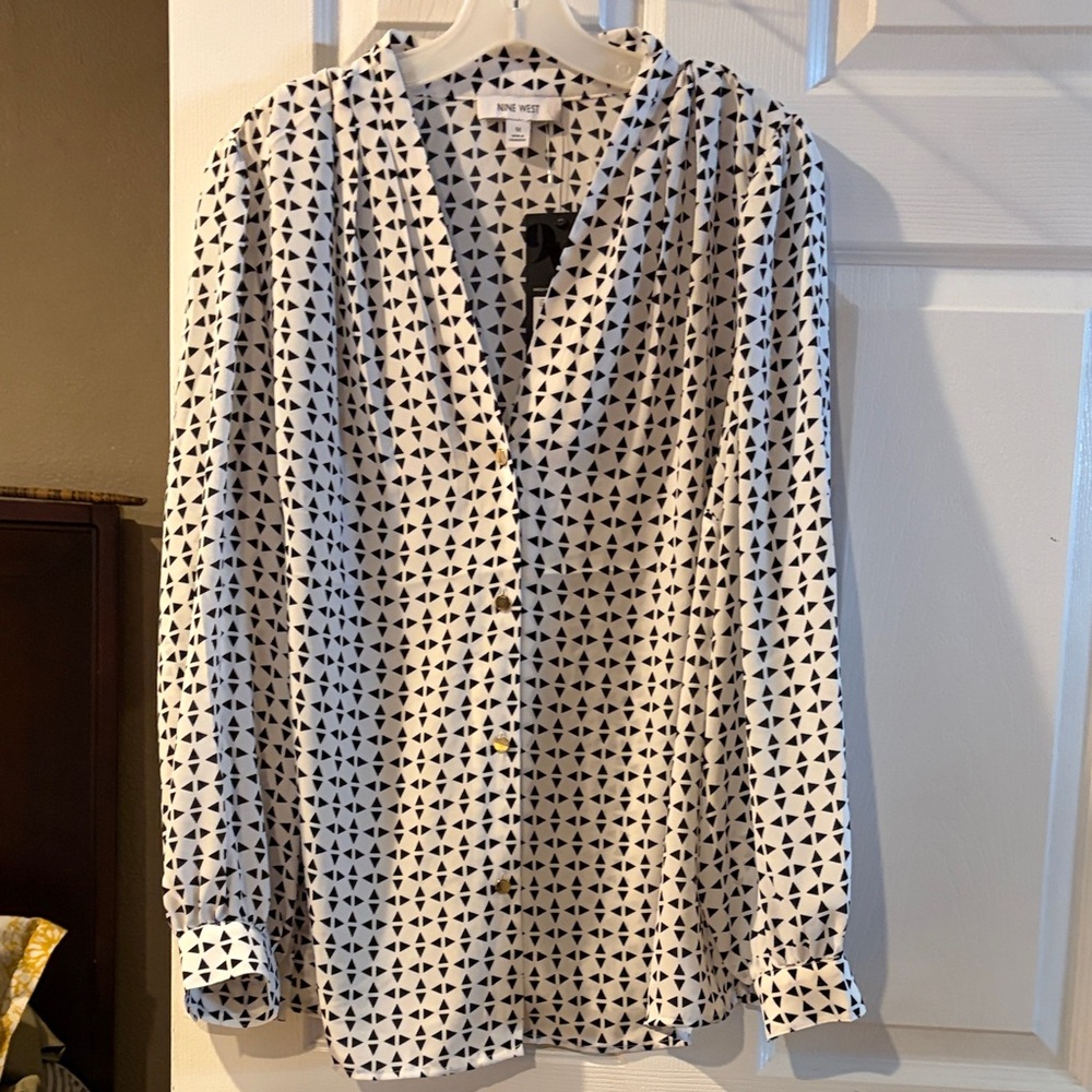 Nine West Monochrome Geometric Blouse